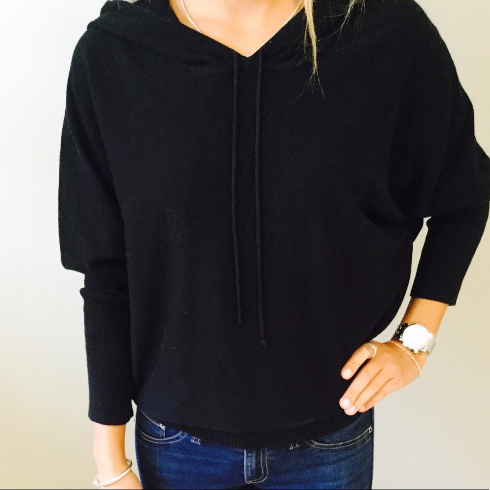 **PRICE DROP*** Black Hooded Sweatshirt