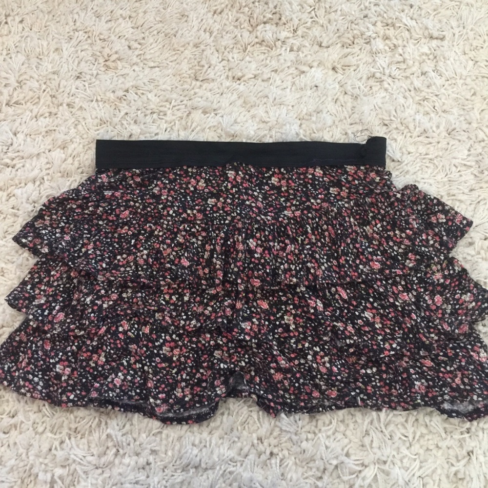 Shasa Floral layered skirt
