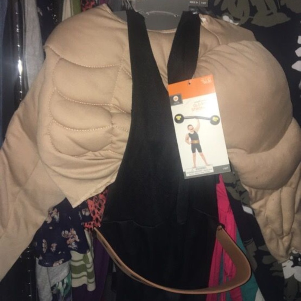 Old times strong man Halloween costume 👻