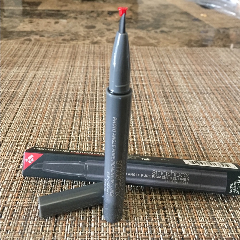 Smashbox Photo AnglePurePigment Gel Liner- SMOKE