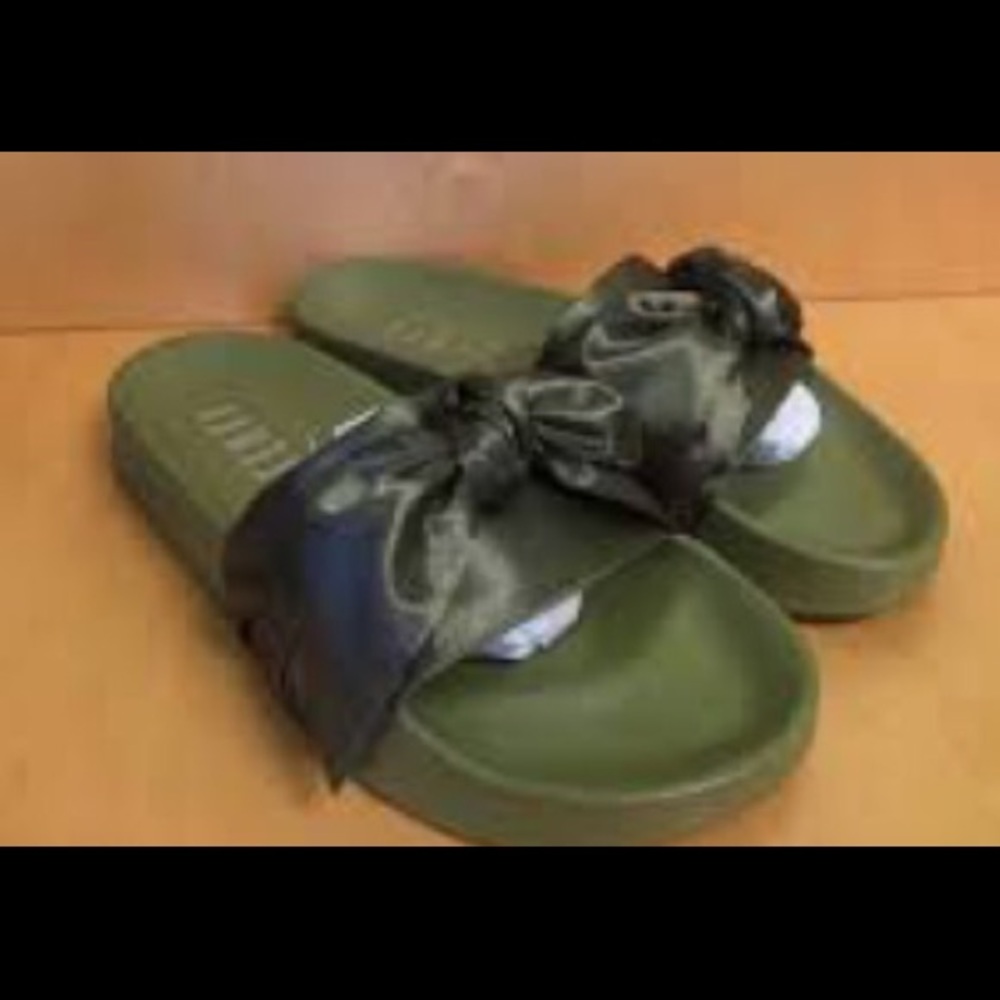These are the newest Rihanna slippers!
