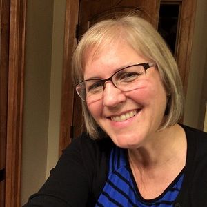 Meet your Posher, Caroline