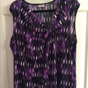 Plus size sleeveless shirt