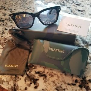 Authentic Valentino Rockstud Sunglasses