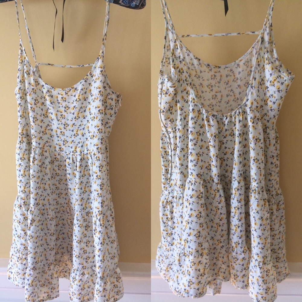 Divided Yellow Rose Summer Dress