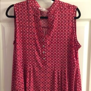 Plus size sleeveless shirt