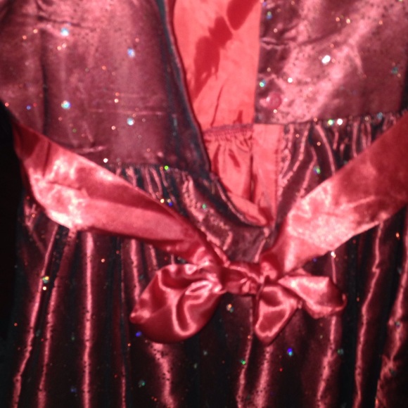 Beautiful Kid's Sparkly Red Dress - Picture 5 of 7