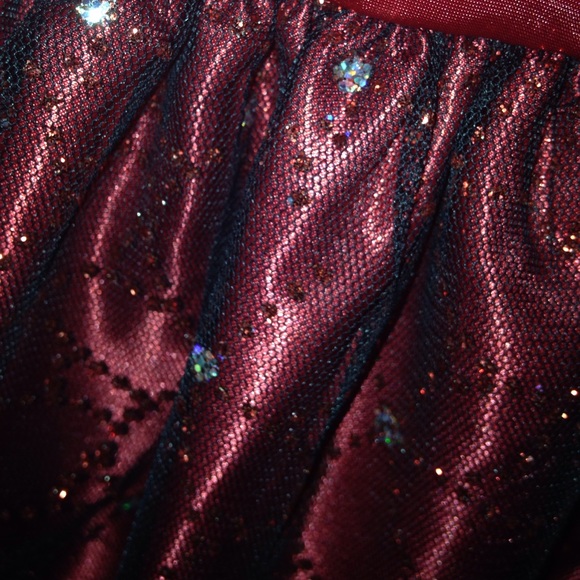 Beautiful Kid's Sparkly Red Dress - Picture 7 of 7