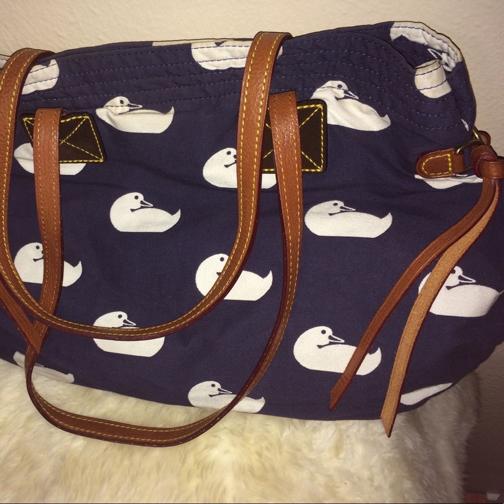 Dooney & Bourke tote