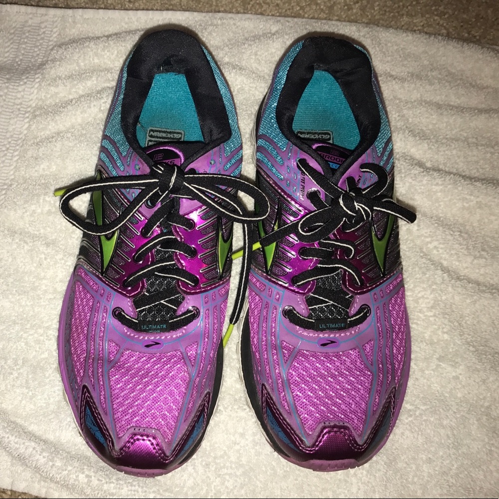 Brooks Running Shoes!!