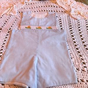 Boys 4t boys blue/white checked 1 pc w/ smocking