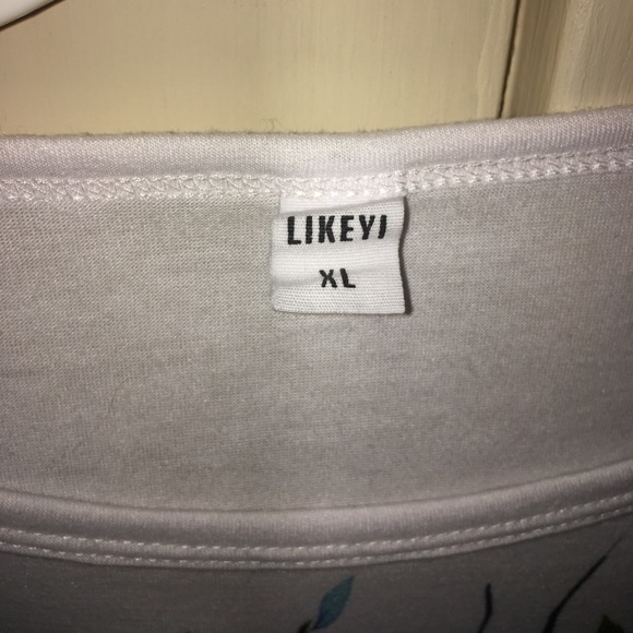 Colorful Deer Printed Tee Shirt - Picture 2 of 2