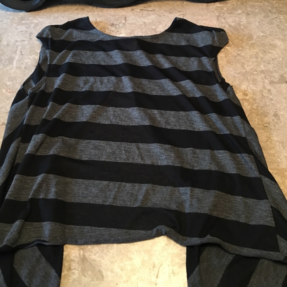 Black and grey tank top with open back
