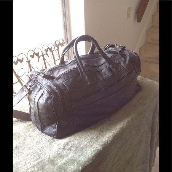 Black Leather Bag - Picture 2 of 7