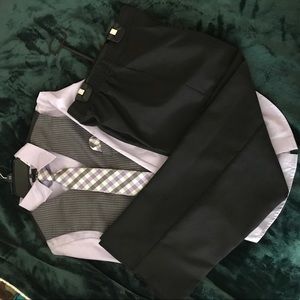 Boys suit. Size 10