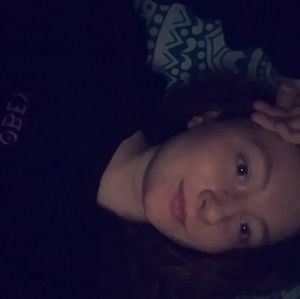 Meet your Posher, Jillian