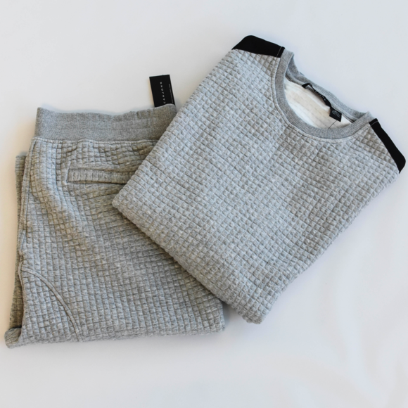 knit sweat suit