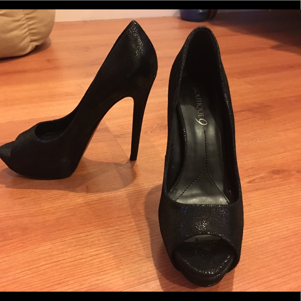 Black peep toe heels