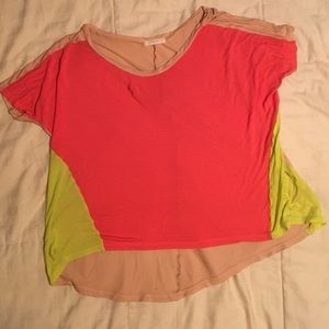 Lush drapy top