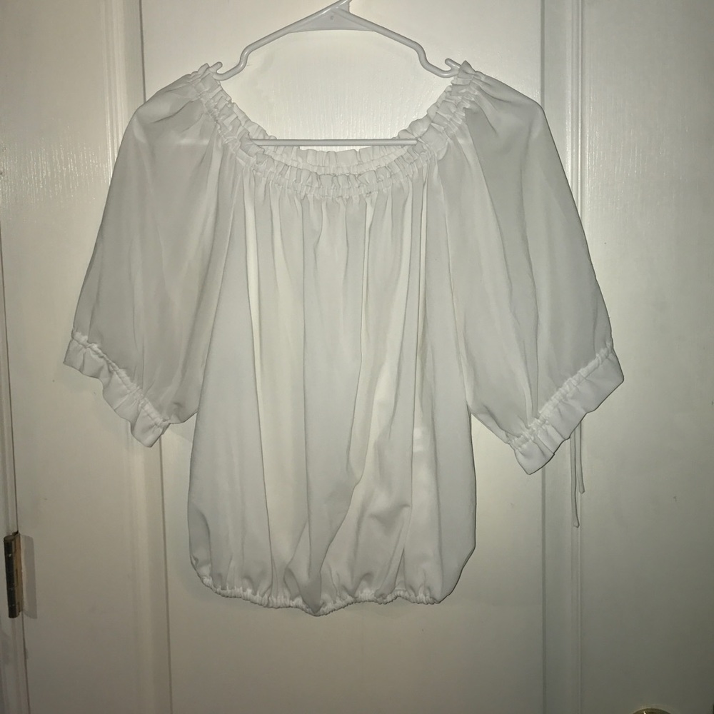 ⚡️REASONABLE OFFERS ACCEPTED⚡️ Old Navy Blouse