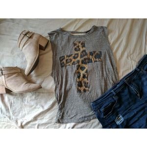 Edgy Olive Shirt 🐆