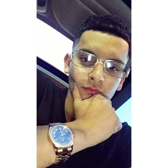 Meet your Posher, Mark - Picture 1 of 1