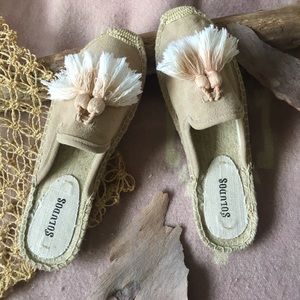 Soludos Tassel Mules