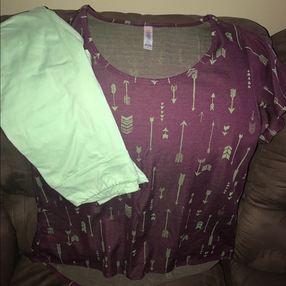 LuLaRoe- Large Classic T & OS Leggings