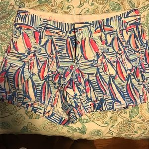 NWOT Lilly shorts in "red right return"