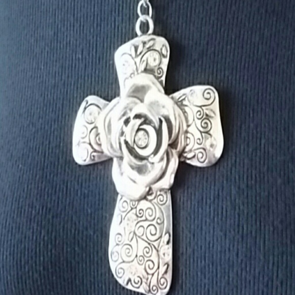 Jewelry - Cross Statement Piece