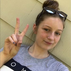 Meet your Posher, Madeline