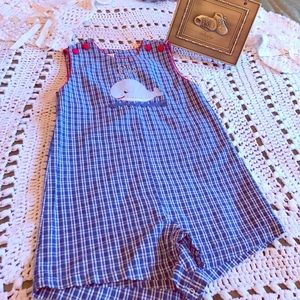 Boys sz 18 months  1pc outfit with Whale