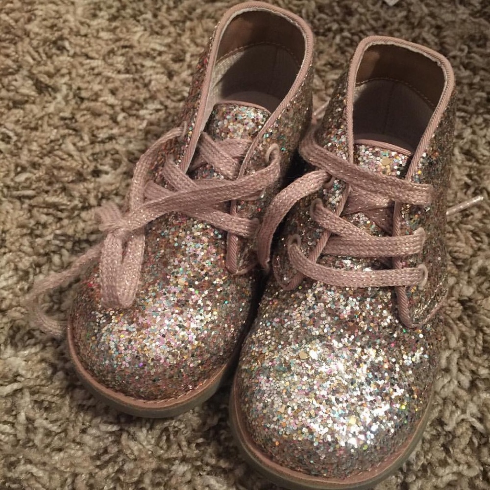 ❤️SOLD❤️The Children's Place glitter bootys