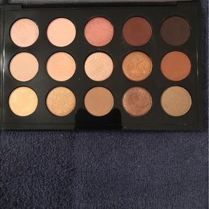 MAC Eye Shadow Palette/ Warm Neutral