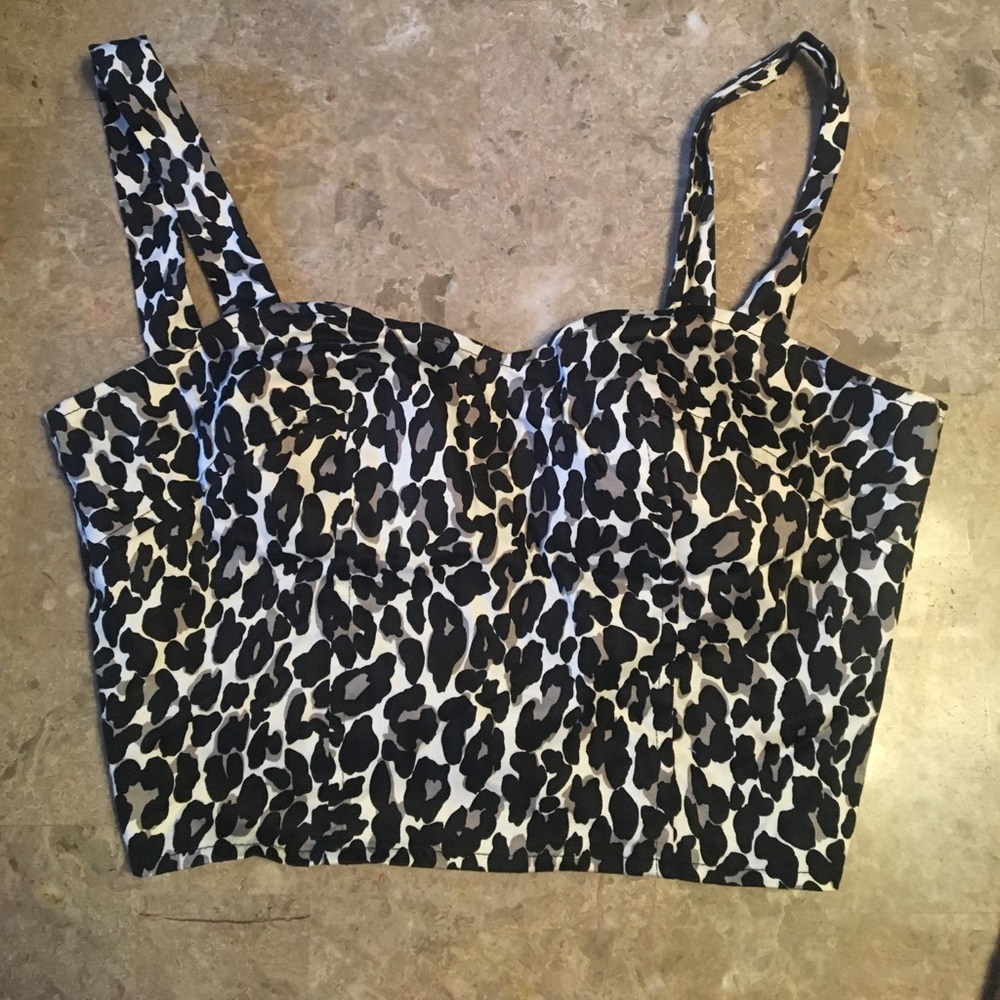 Leopard crop top