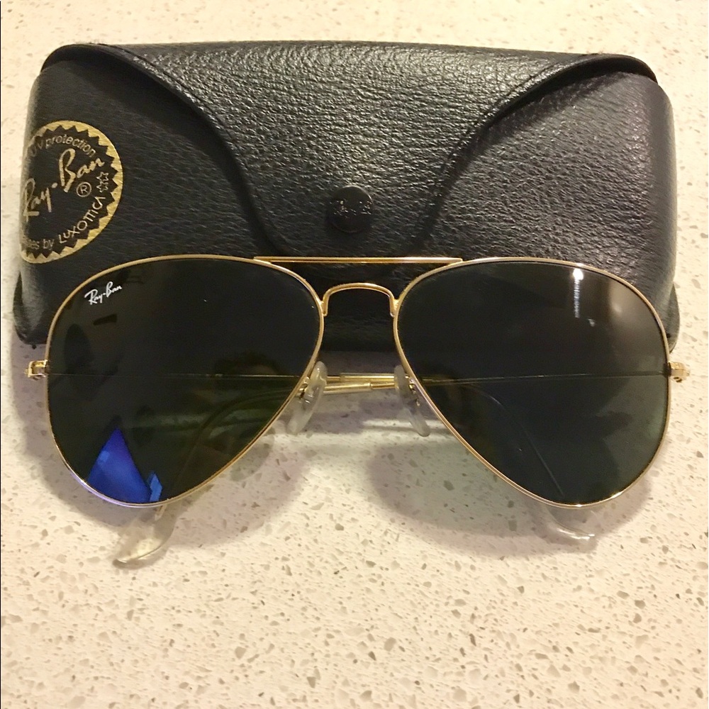 CLASSIC Ray-Ban Black Aviators