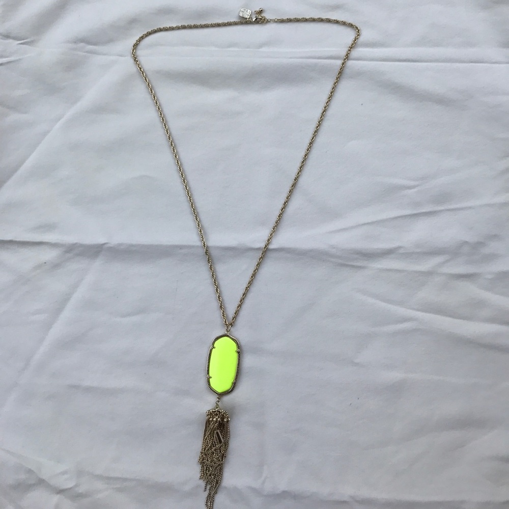 DISCONTINUED neon yellow Kendra Scott necklace