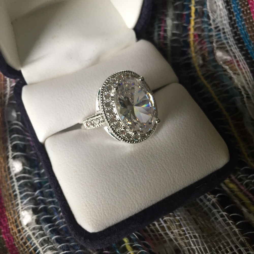 White topaz halo 925 silver cocktail ring