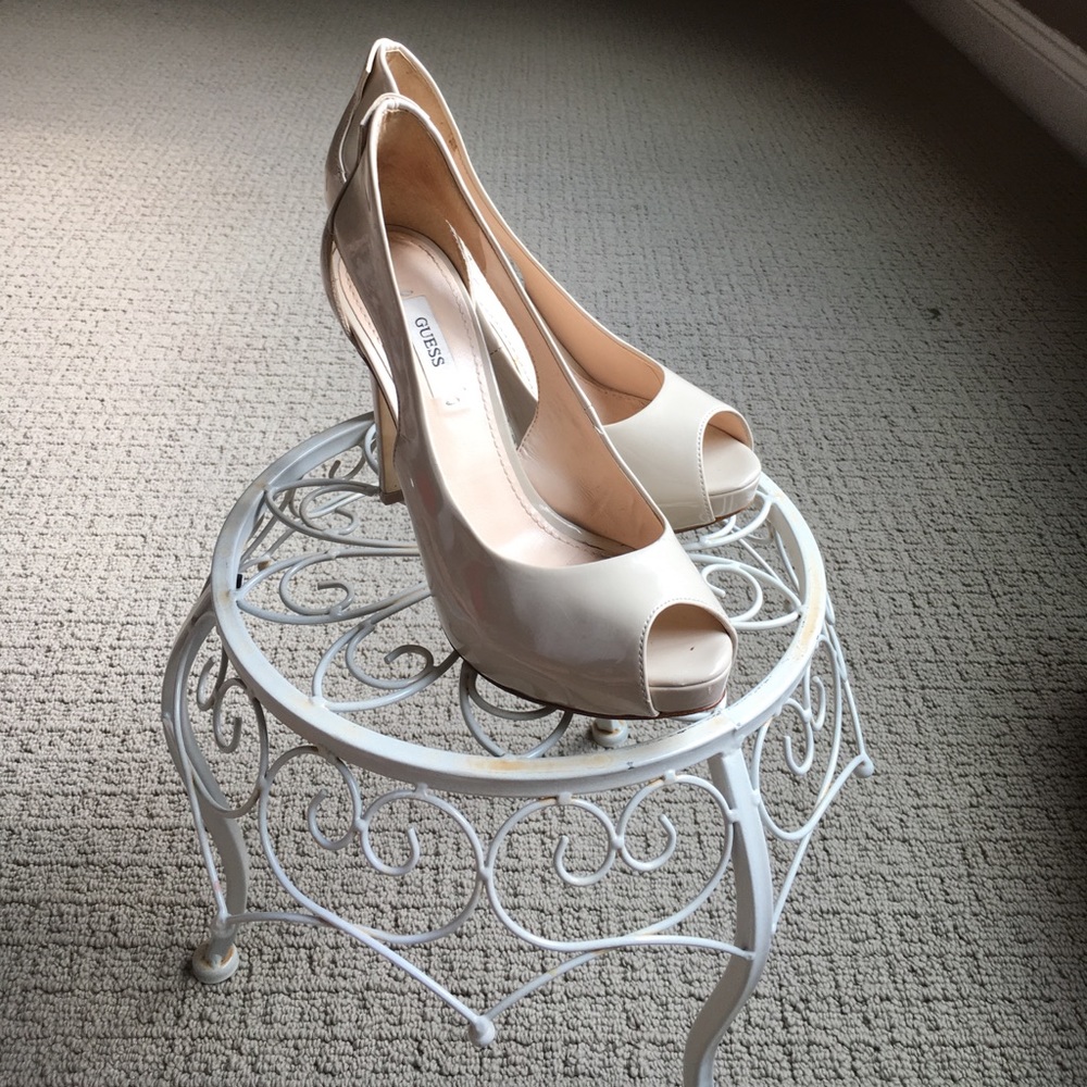 Peeped out heels