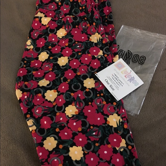 LuLaRoe Pants - Lularoe OS Floral rings NWT flowers leggings