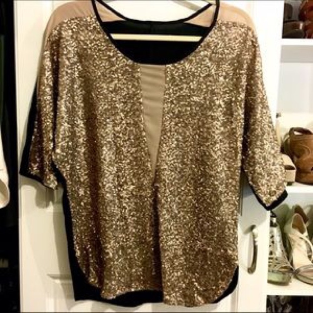 Collective Concepts- SizeM- Sequin blouse
