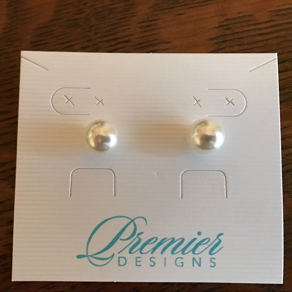 Premier Designs "Button Up" stud earrings