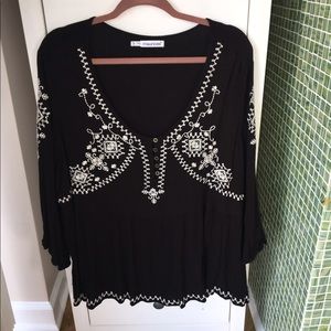black and white peasant top