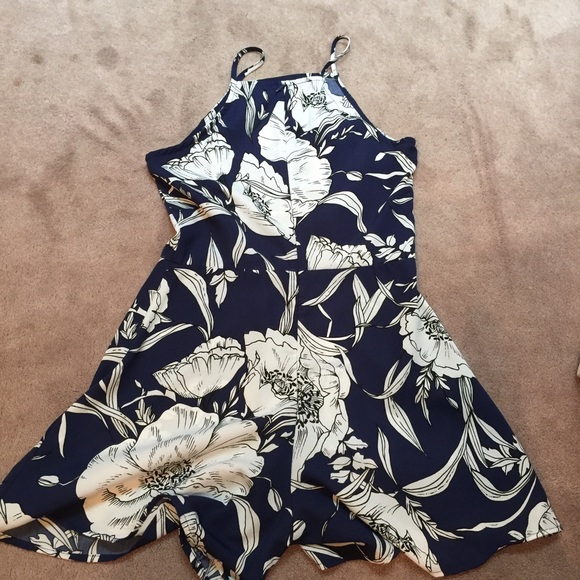 Lulus Pants - Flowy high neck romper