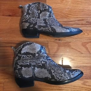 Like New Kelso Dagger Snakeskin Booties