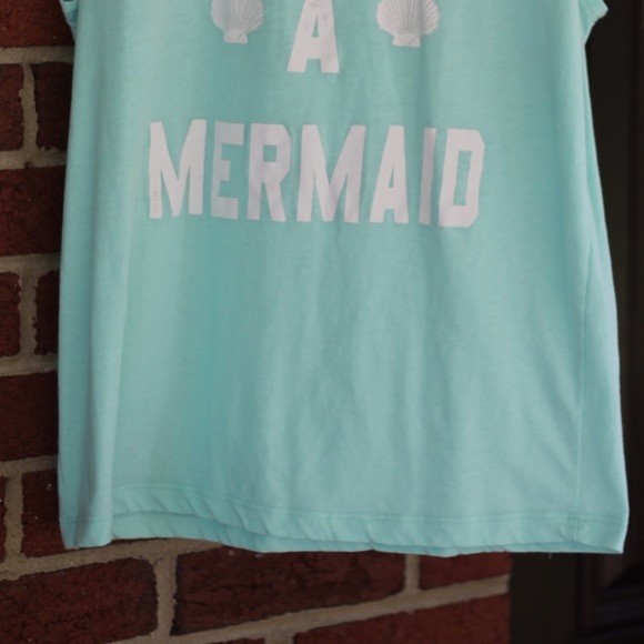 Tank 🌊🌊🌊 - Picture 3 of 4