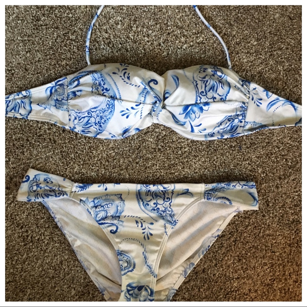Victoria's Secret bikini