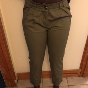 Crop Olive Green Pants
