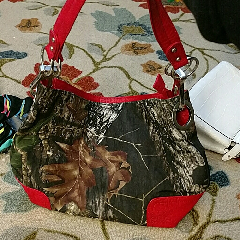 Camo purse