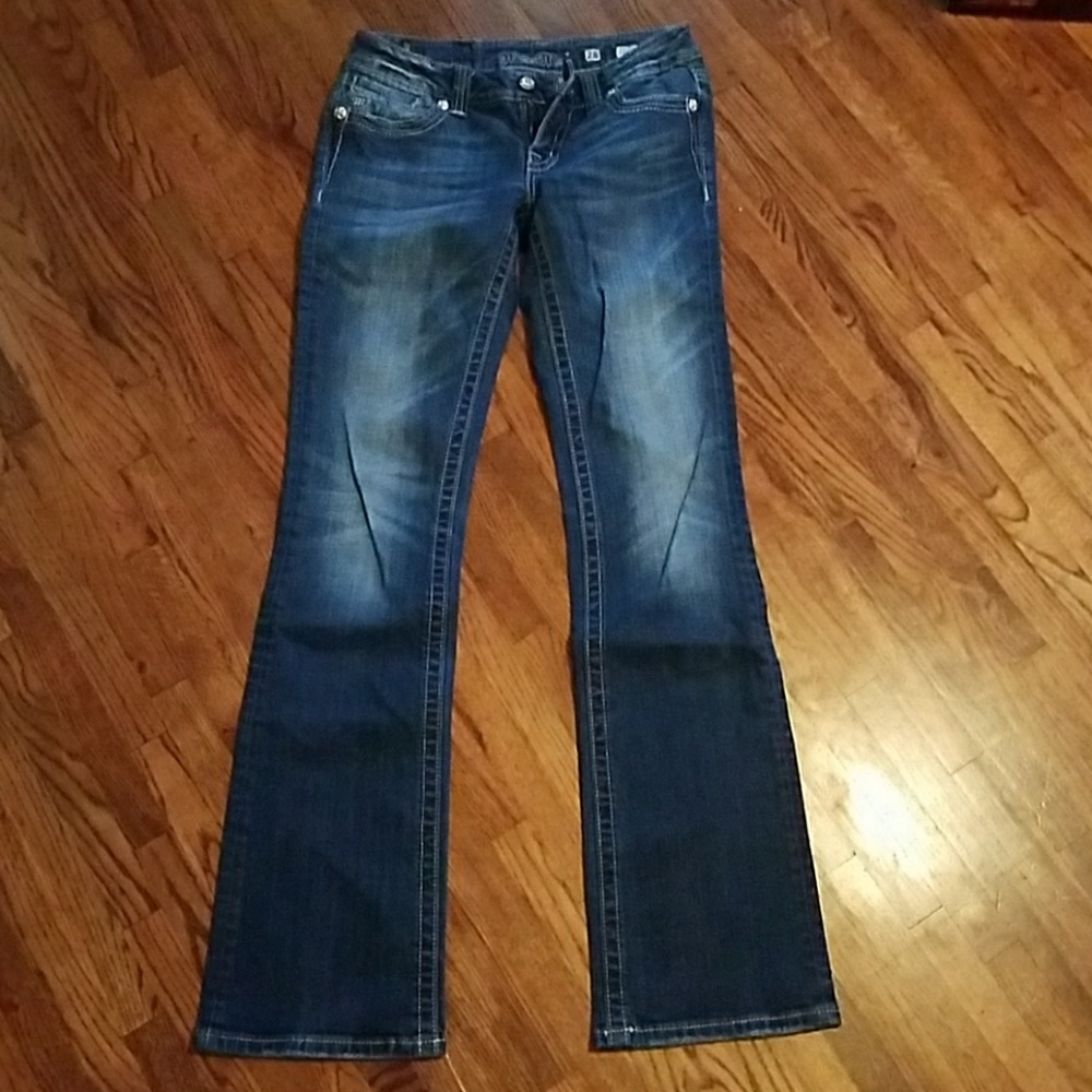 Miss Me 28 bootcut